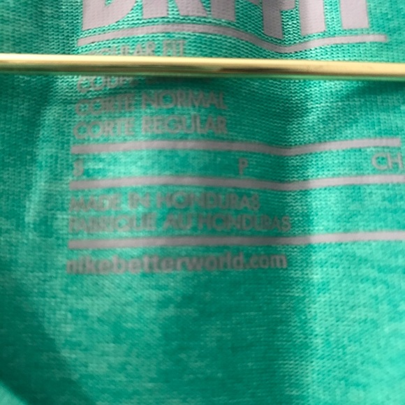 Nike Women’s Dri-Fit top - Picture 2 of 3